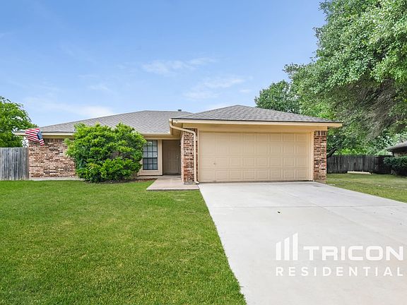 2nd image of 404 Greenway Dr