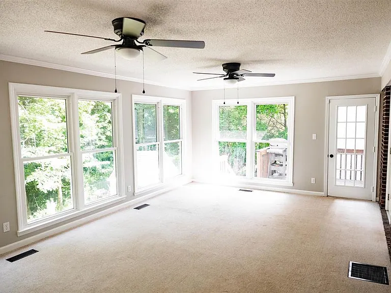 1723 Magnolia St — Photo 24