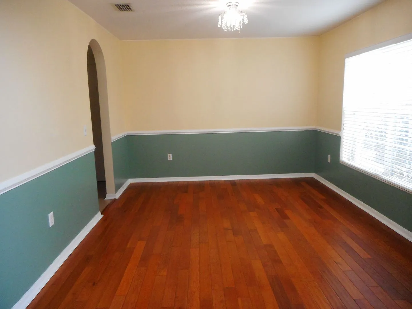 3 Bedroom 2 Bath 7995 SE 62nd Loop Silver Springs Shores — Photo 3