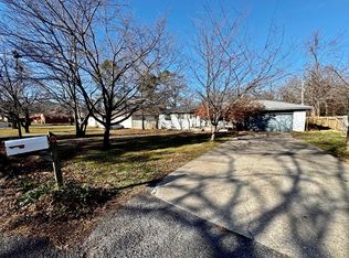 708 Sasha Ln, Tahlequah, OK 74464