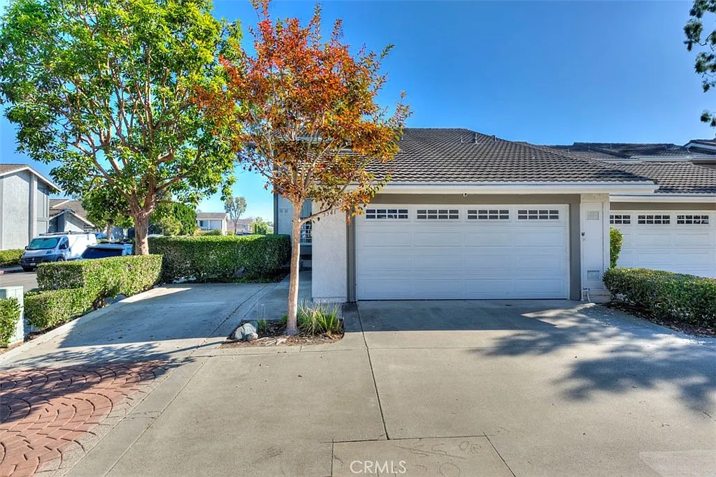 3 bed, 1413 sqft, $7,000 — Photo 2