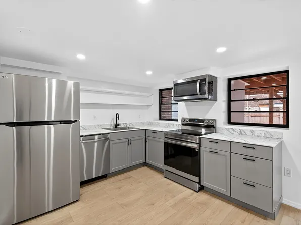 53 College Street image 23 of 29