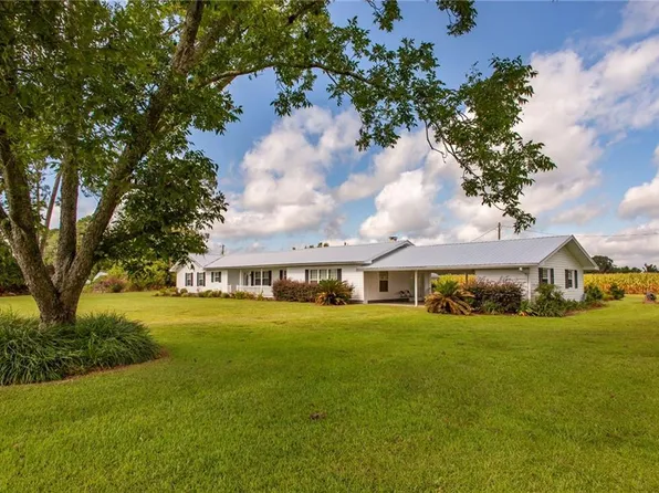 596 Teakwood Rd, Alma, GA 31510