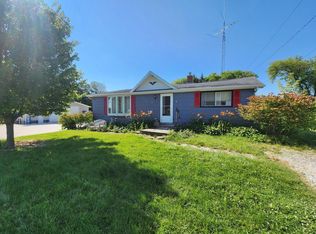 911 Forest Home Dr, Manitowoc, WI 54220