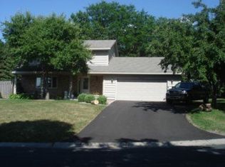 6925 Tartan Curv, Eden Prairie, MN 55346