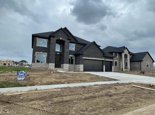 19800 Chase Dr, Macomb, MI