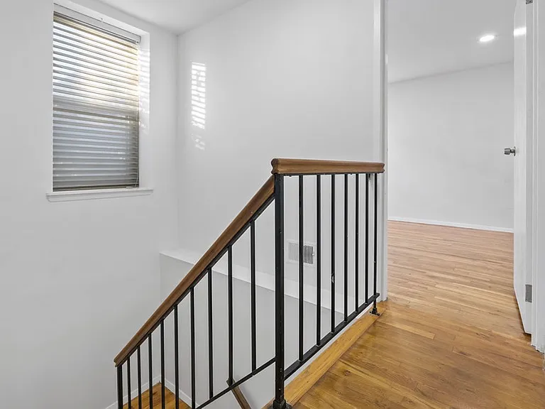 109 Grand Ave #1A — Photo 10