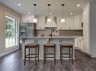 2339 S Cedarbrook Ave, Springfield, MO 65804