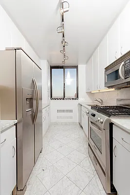 Rented by Mirador Real Estate | media 18