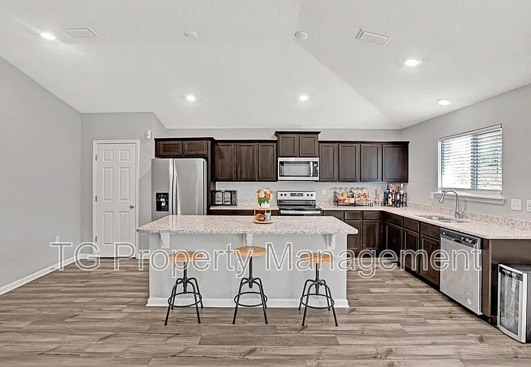 8272 Victory Crossing Blvd — Photo 5