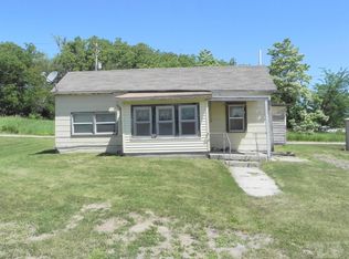 114 E Polk St, Bedford, IA 50833