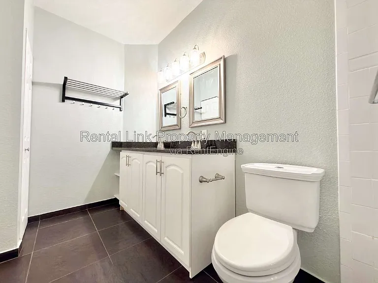 11530 Villa Grand #1115 — Photo 33