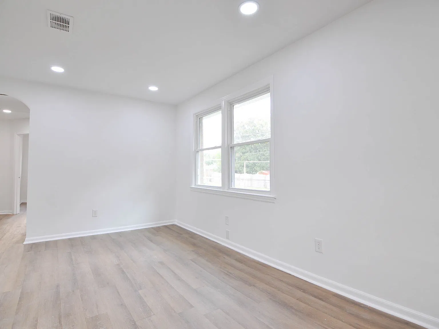 332 Galbra St — Photo 3