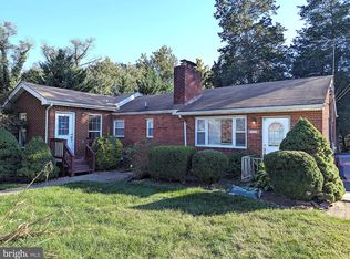 3215 Apex Cir, Falls Church, VA 22044