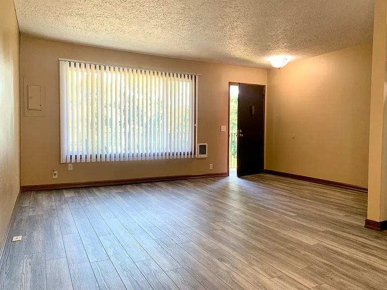 4347 SW Garden Home Rd — Photo 12