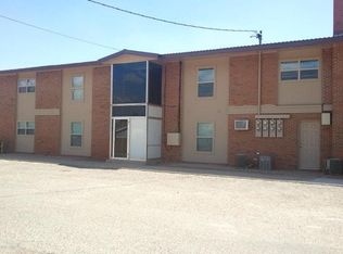 1021 Martin Luther King Blvd, Clovis, NM 88101