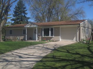 49 Hubbard Way, Montgomery, IL 60538