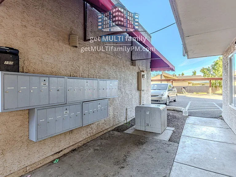 Hayden Terrace — Photo 34