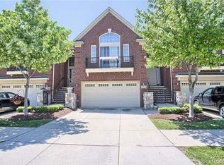 17014 Newbury Ave, Macomb, MI 48044