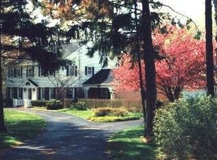 709 Hidden Valley Rd, Akron, OH 44333