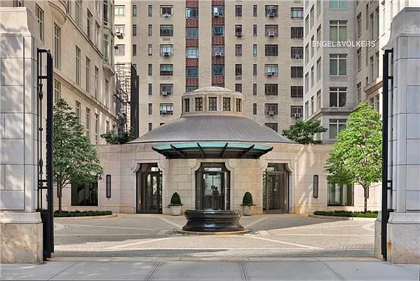 Sold by Engel & Völkers New York City | media 11