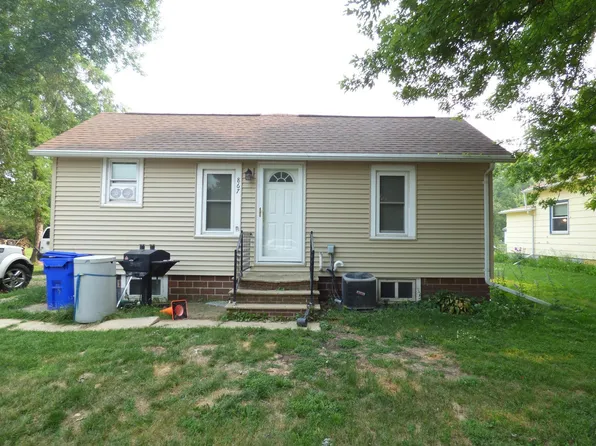 867 11th St, Westbrook, MN 56183