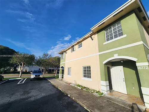 18772 SW 100th Ave #18772 Photo 1