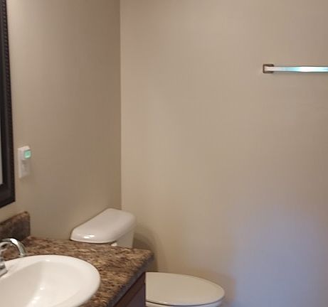 4th image of 26 Chase Cir