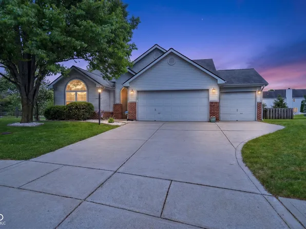 12675 Adirondack Ct, Fishers, IN 46037