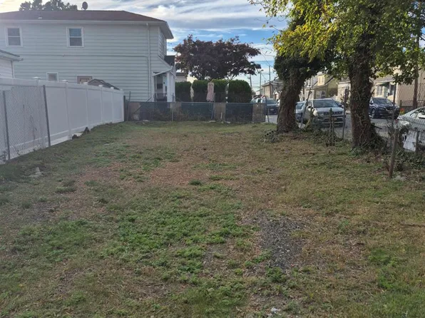 94 Evans Avenue, Elmont, NY 11003