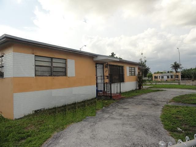 1st image of 10200 NW 31st Ave
