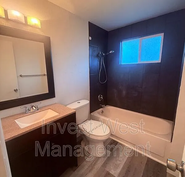 3108 Kauffman Ave #H — Photo 10