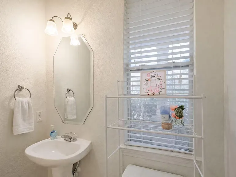 18607 Shavano Ct — Photo 34