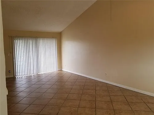 3461 NW 44th St #205 Photo 1