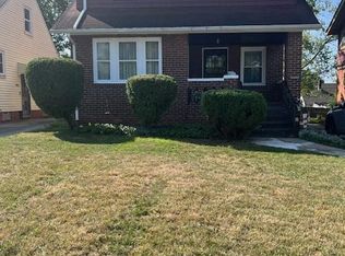 20508 Franklin Rd, Maple Heights, OH 44137