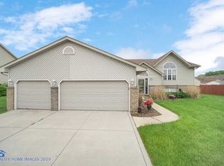 6355 Robbins Rd, Portage, IN 46368