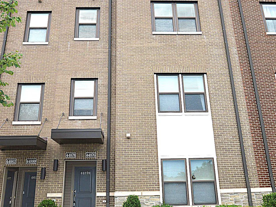 44878 Tiverton Sq
