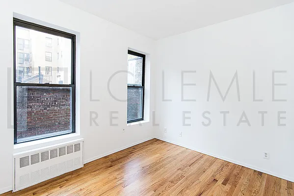 Rented by LC Lemle Real Estate Group | media 28