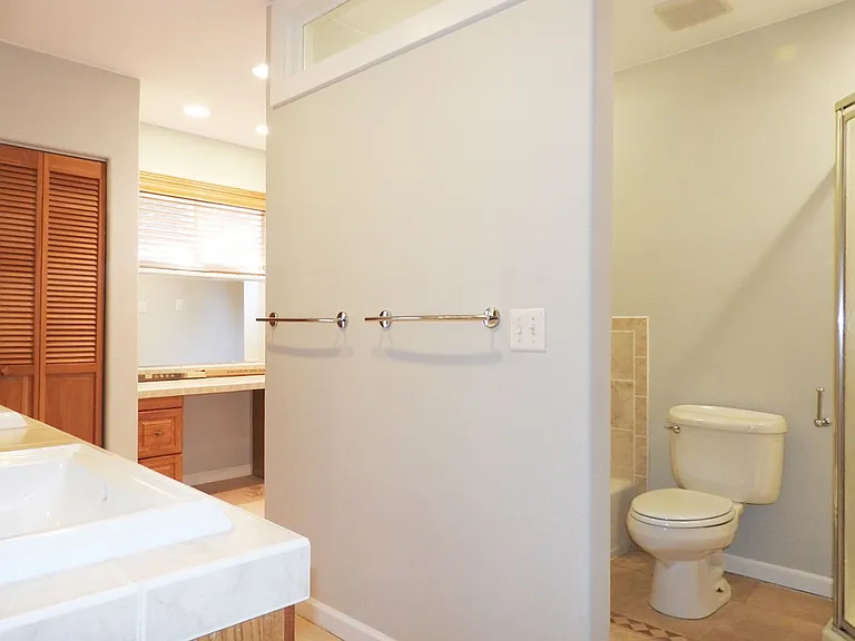 760 Oneida St — Photo 14