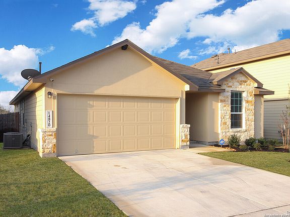 2nd image of 14820 Goldfinch Way