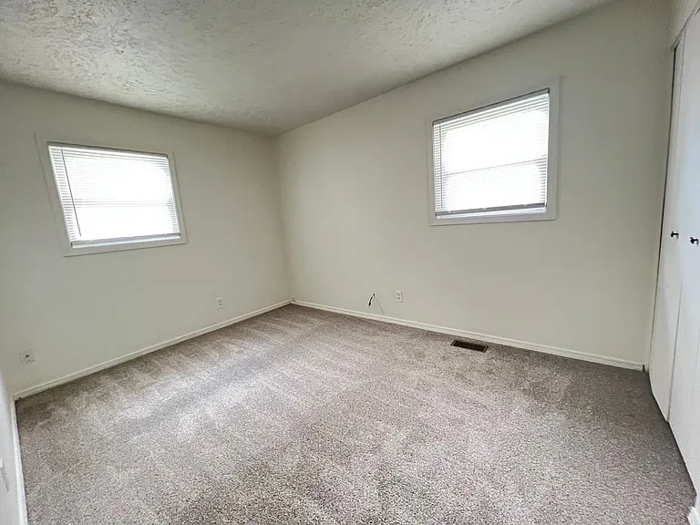 1206 Mount Vernon Dr — Photo 6