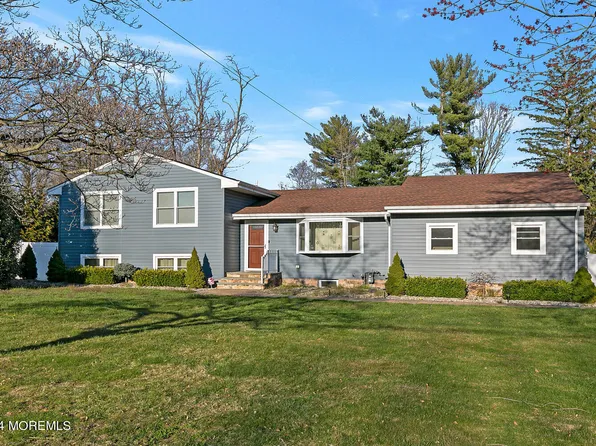 70 Cloverdale Circle, Tinton Falls, NJ 07724