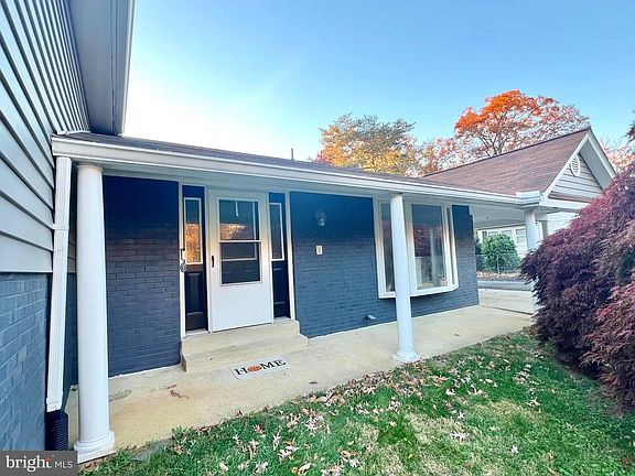 3rd image of 4816 Dodson Dr