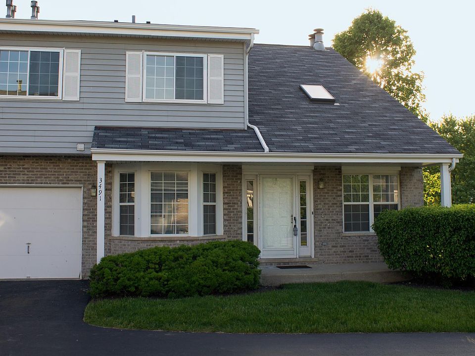 Porch, single car attached garage