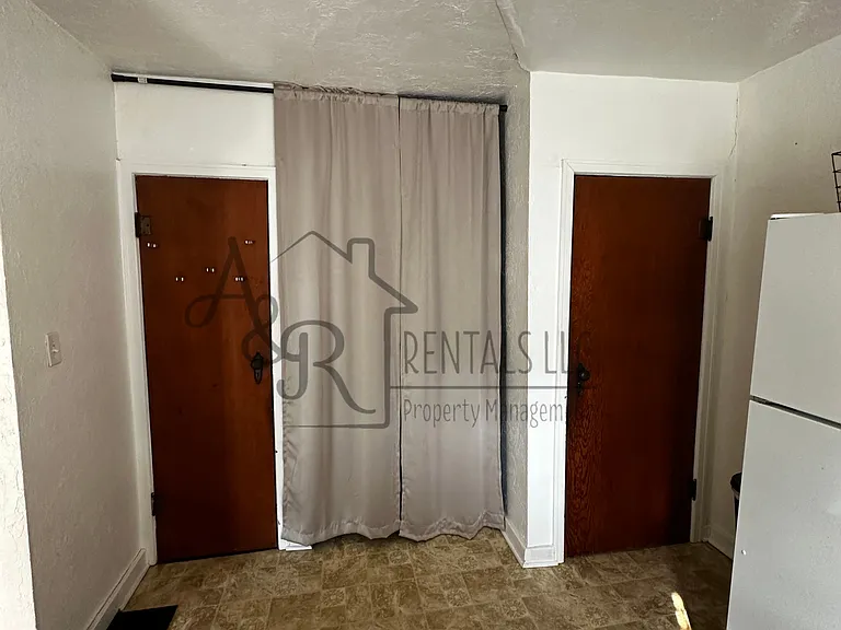 602 N Walnut St — Photo 11