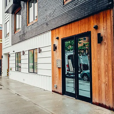 Rented by Nooklyn NYC LLC | media 75