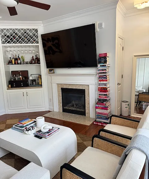 255 Hurston Cir — Photo 6