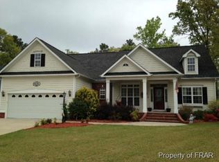 1127 Masterpiece Dr, Hope Mills, NC 28348