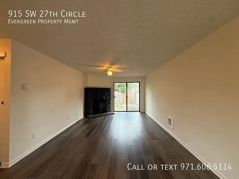 915 SW 27th Cir — Photo 9