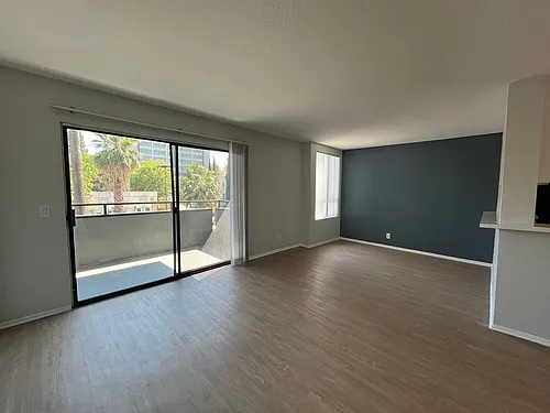 Floor plan 214